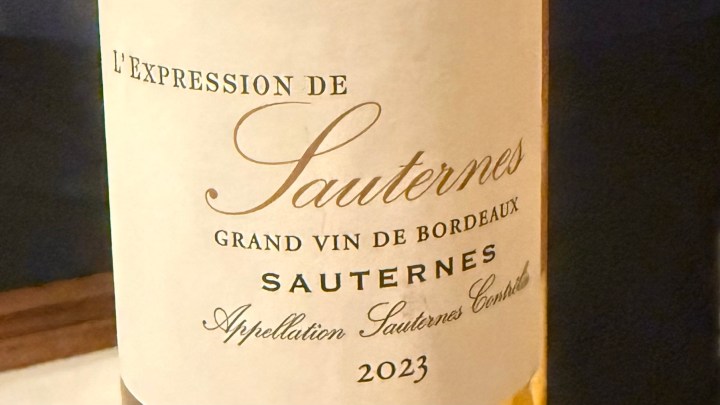 Label of L'Expression de Sauternes, a 2023 Bordeaux wine, featuring the text 'Grand Vin de Bordeaux' and 'Appellation Sauternes Contrôlée'.